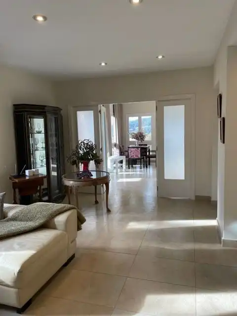 Wohnung zur Miete in La Garriga mit Klimaanlage, Heizung und Terrasse