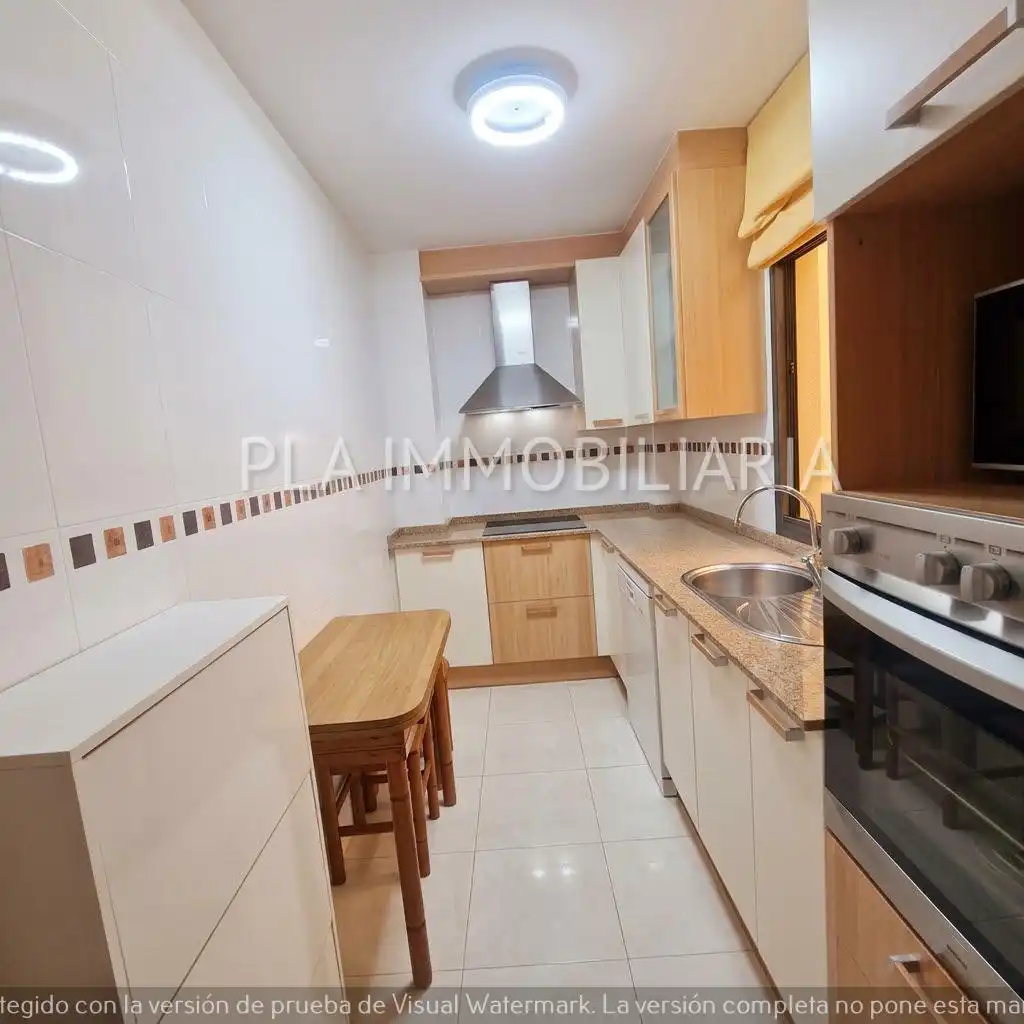 Piso con terraza en venta en Carrer de Cuba 48, imagen 10