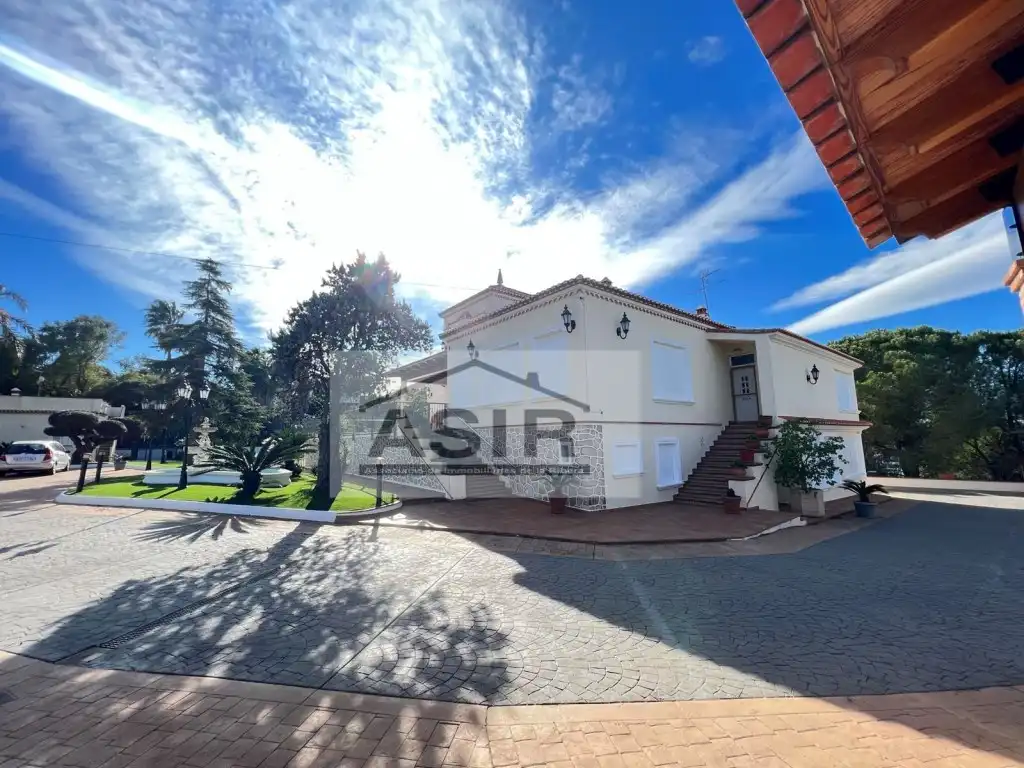 Vista exterior de Casa o chalet en venta en Alzira con Aire acondicionado, Terraza y Piscina