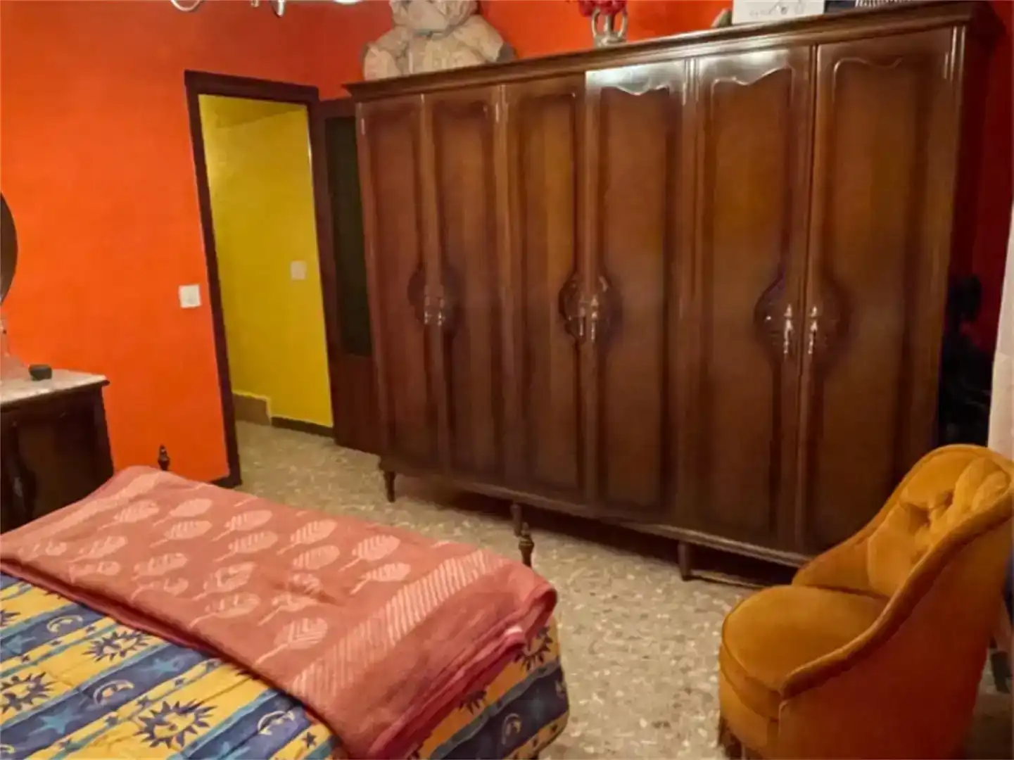 Schlafzimmer von Wohnung zum Verkauf in Paniza mit Abstellraum, Möbliert und Ofen
