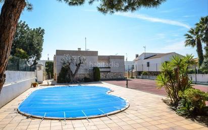 Piscina de Casa o xalet en venda en Calafell amb Terrassa, Traster i Piscina