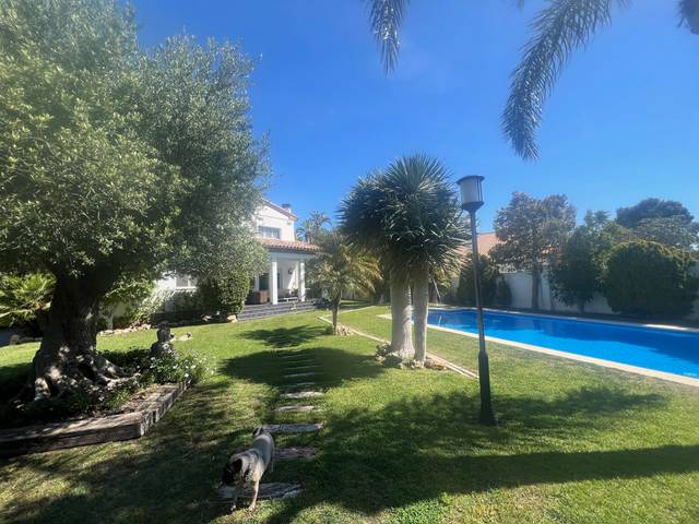 Casa-chalet en Alquiler en El Casalot