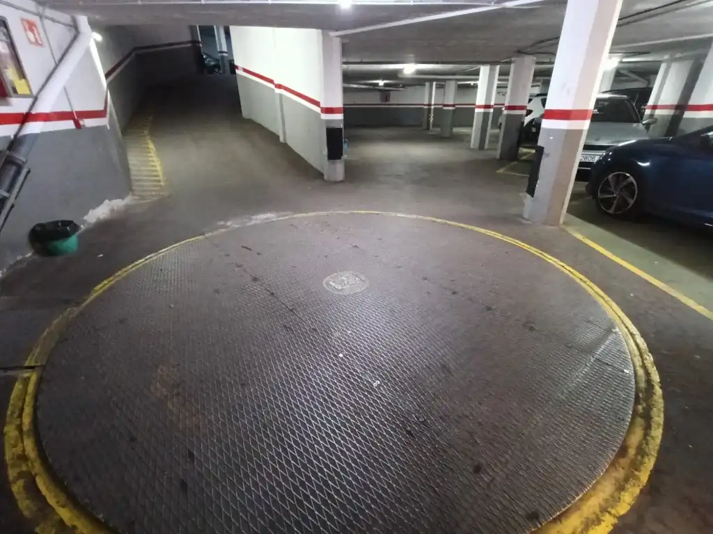 Aparcament de Garatge en venda en Barcelona