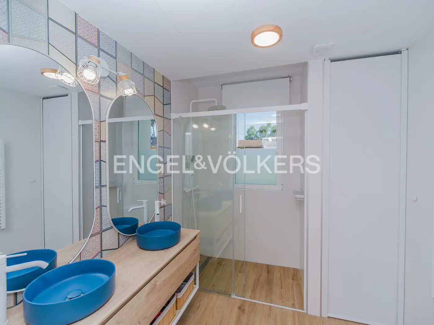 Baño de Casa o chalet en venta en Sant Joan d'Alacant con Aire acondicionado, Calefacción y Jardín privado