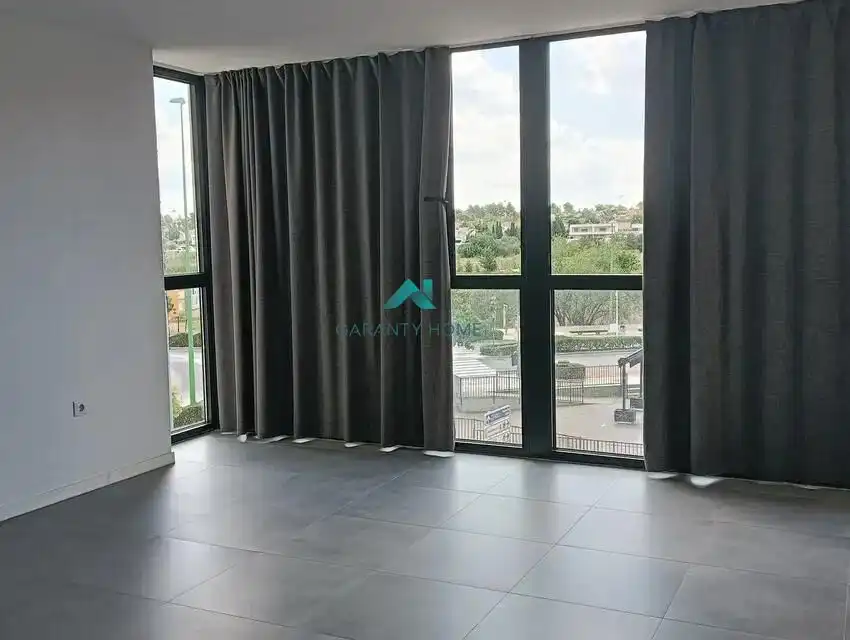 Appartamento con ascensore in affitto a Pueblo, imagen 4