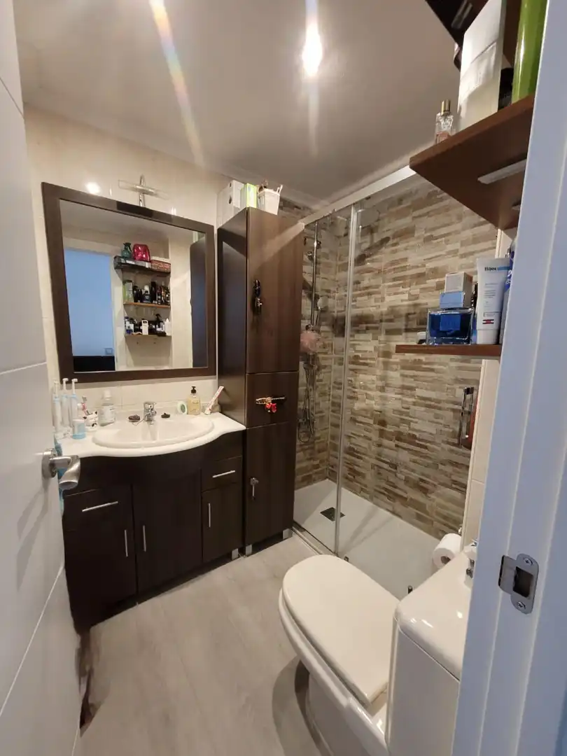 Baño de Piso en venta en Salamanca con Calefacción y Balcón