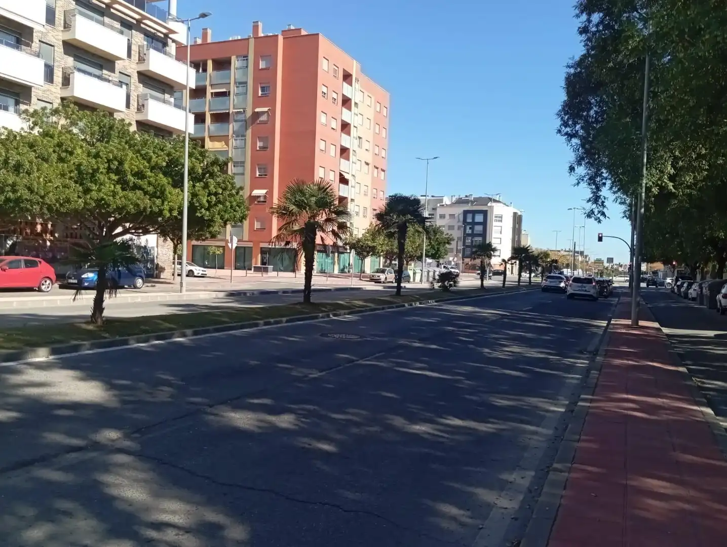 Vista exterior de Local de alquiler en Murcia