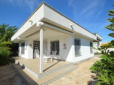Villa mit Pool zum Verkauf in Costa Norte