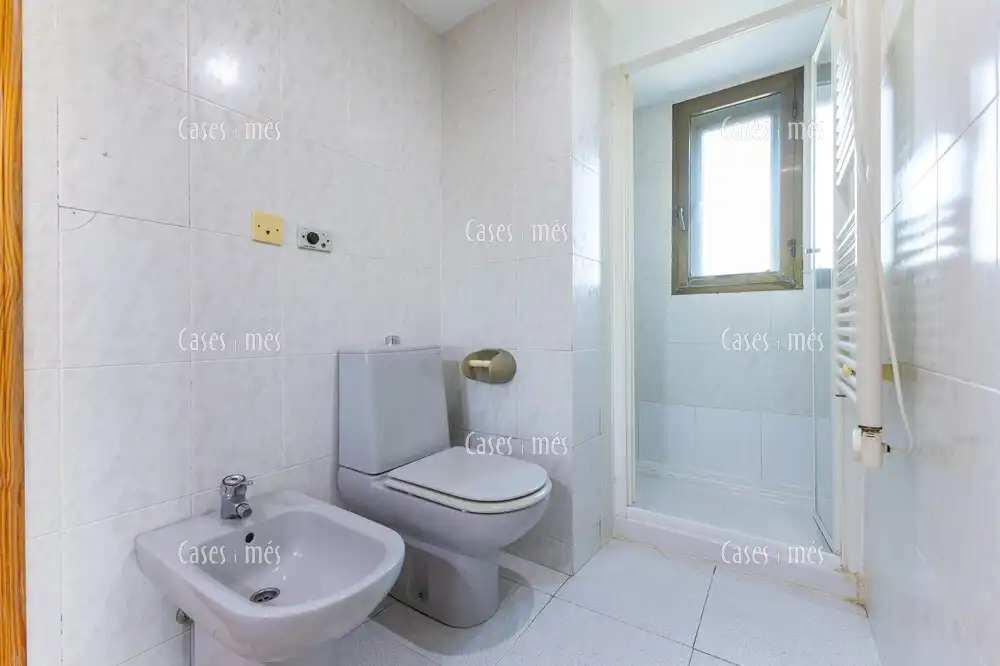 Bany de Apartament en venda en La Pobla de Farnals amb Aire condicionat, Calefacció i Moblat