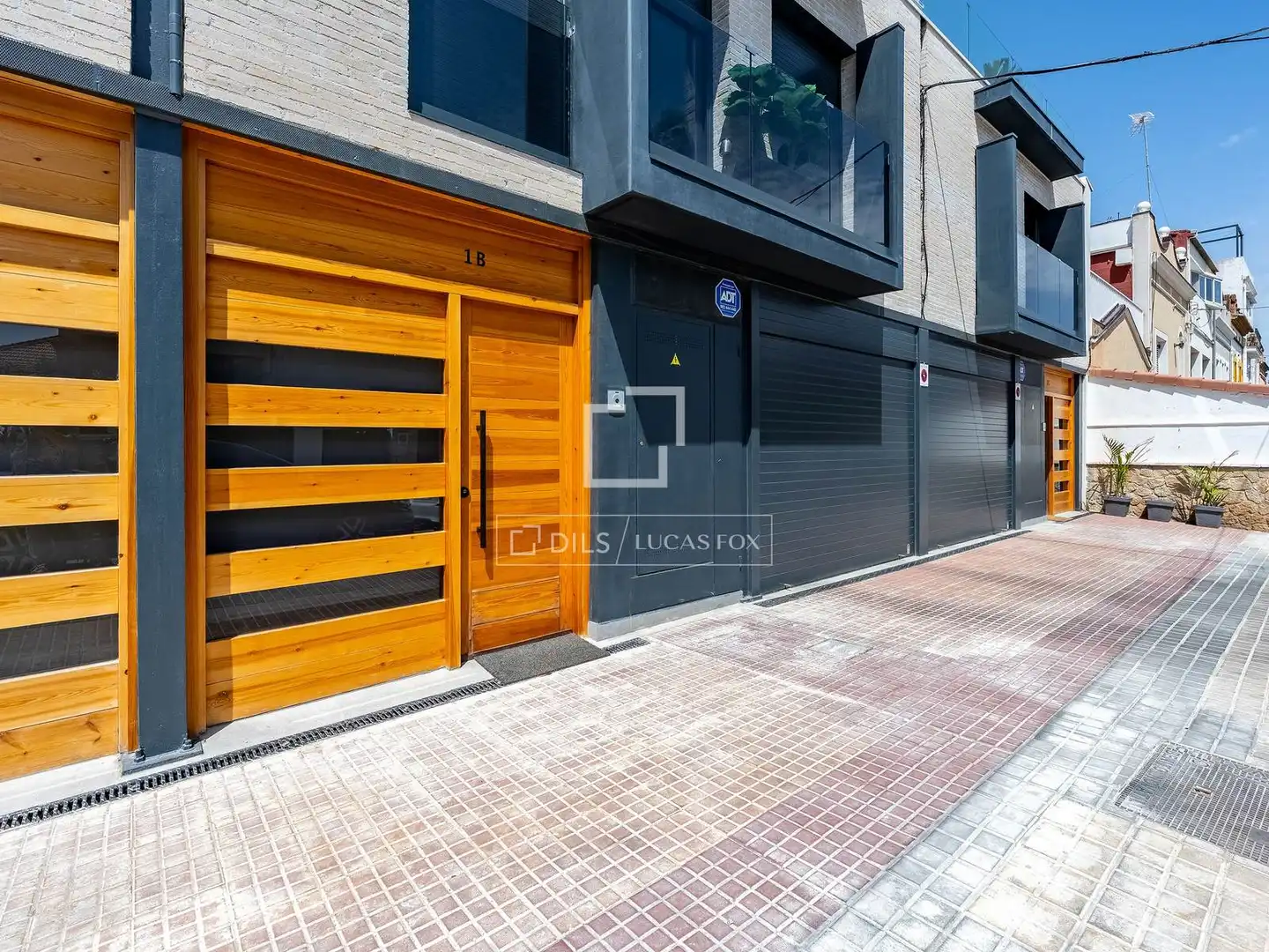 Vista exterior de Casa o xalet de lloguer en Esplugues de Llobregat amb Aire condicionat, Calefacció i Parquet