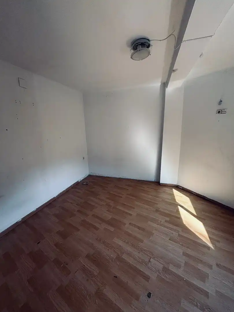 Wohnung zum Verkauf in L'Hospitalet de Llobregat mit Parkett, Terrasse und Balkon