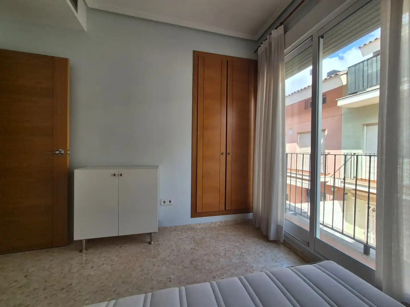 Dormitori de Casa adosada en venda en Moncada amb Aire condicionat, Calefacció i Terrassa