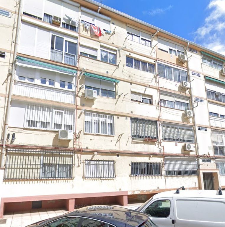 Vista exterior de Piso en venta en  Madrid Capital
