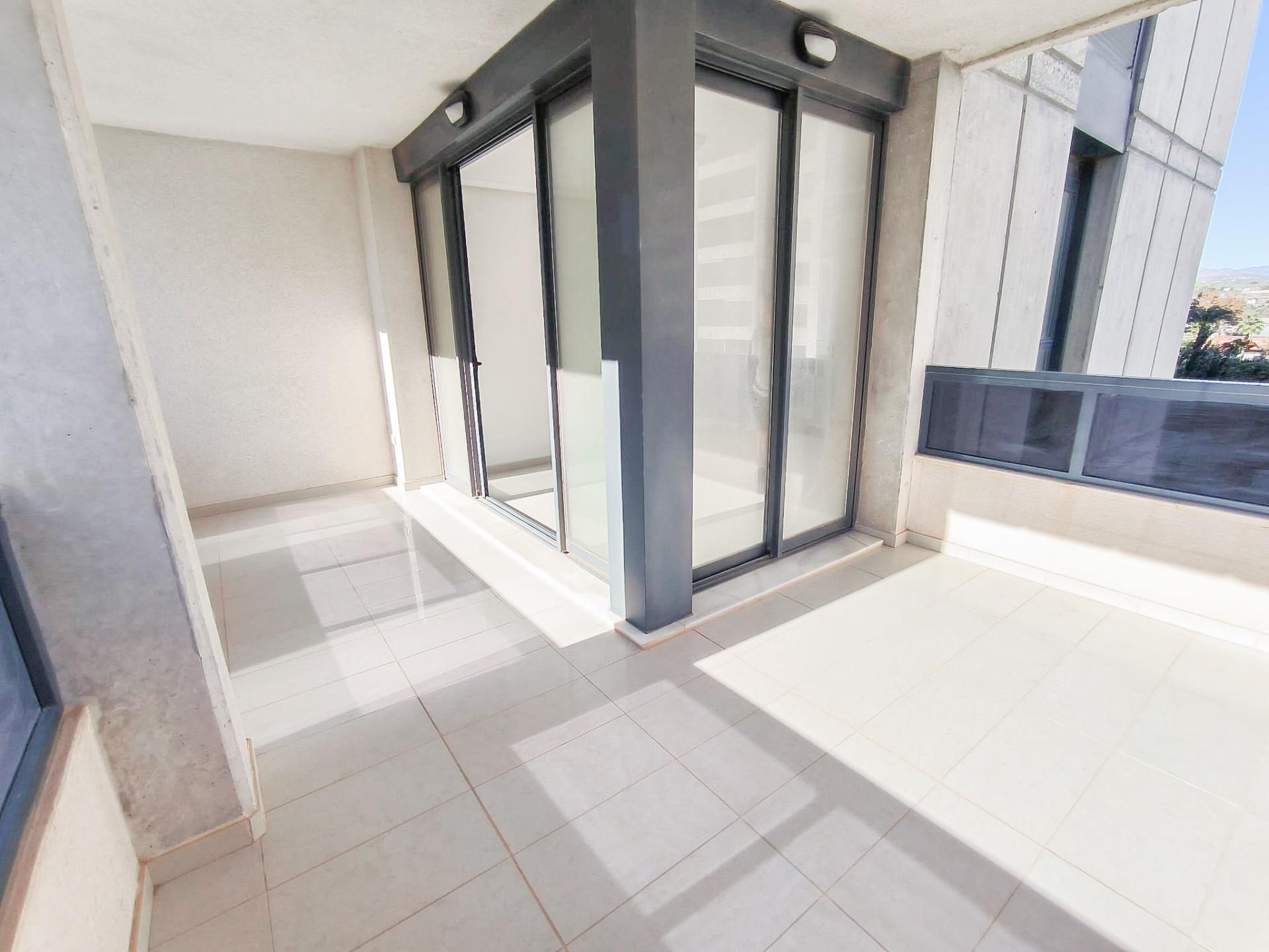 Flat for sale in Benidorm  with Air Conditioner, Private garden and Terrace