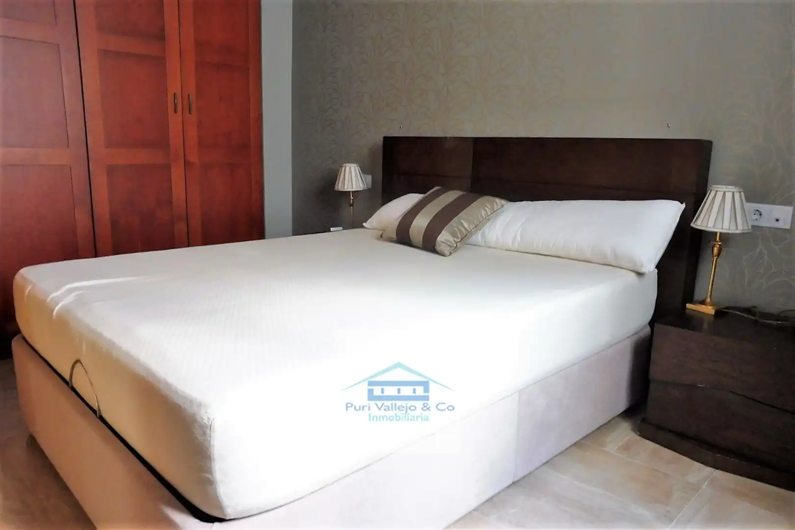 Habitación de Piso en venta en Córdoba con Aire acondicionado, Trastero y Amueblado