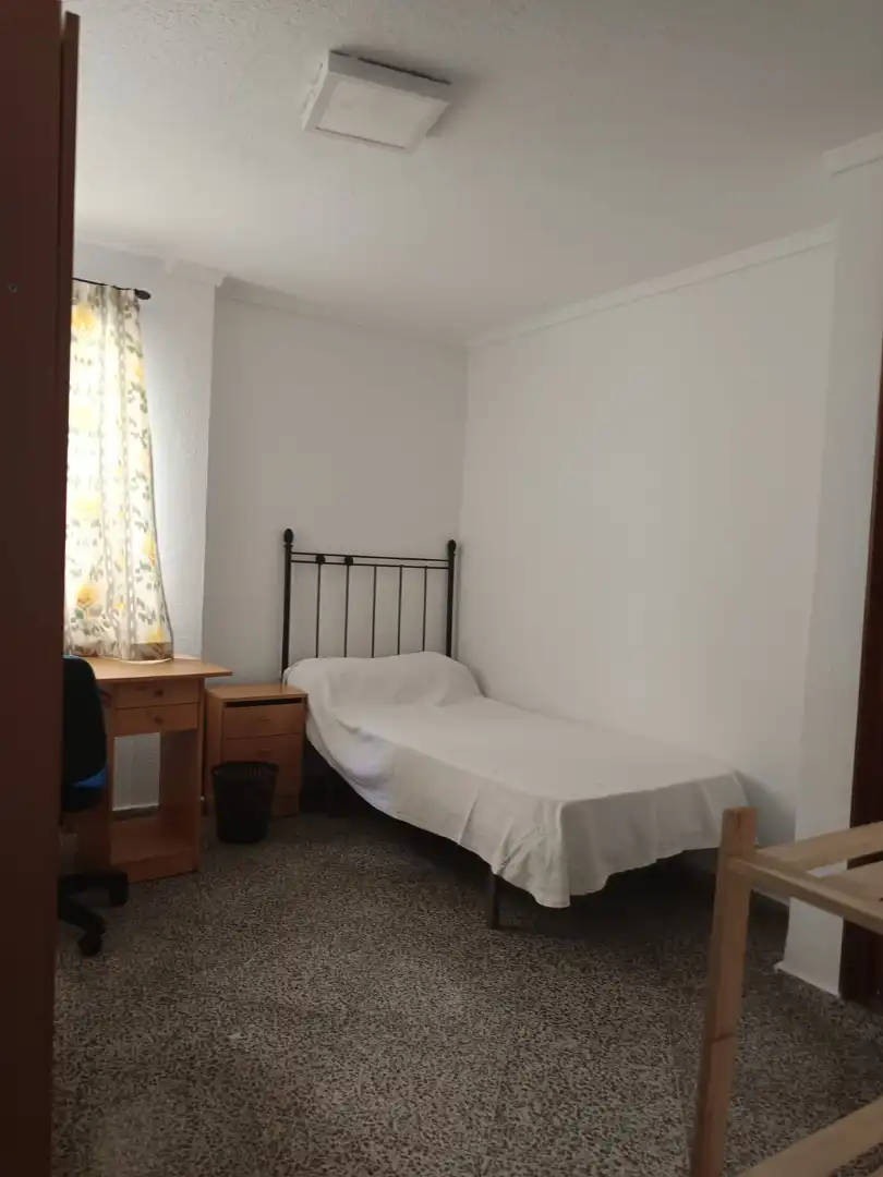 Bedroom of Attic for rent in Granada  with Air Conditioner, Heating and Terrace