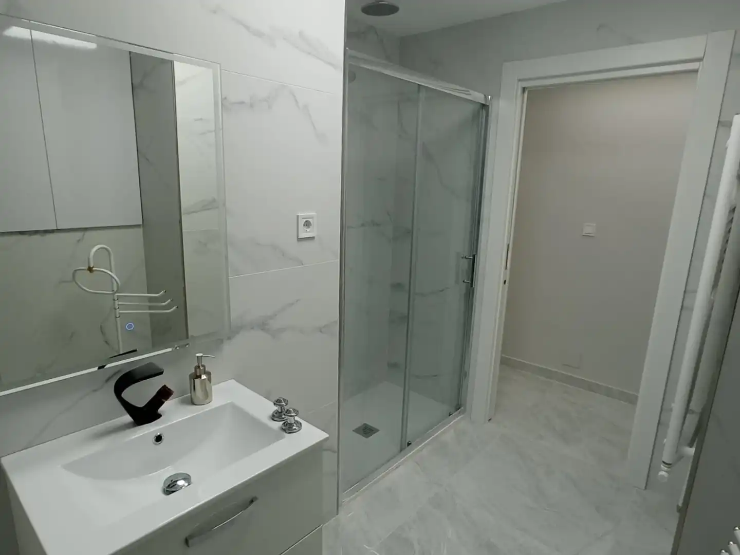 Bathroom of Flat for rent in Murcia  with Air Conditioner, Heating and Furnished