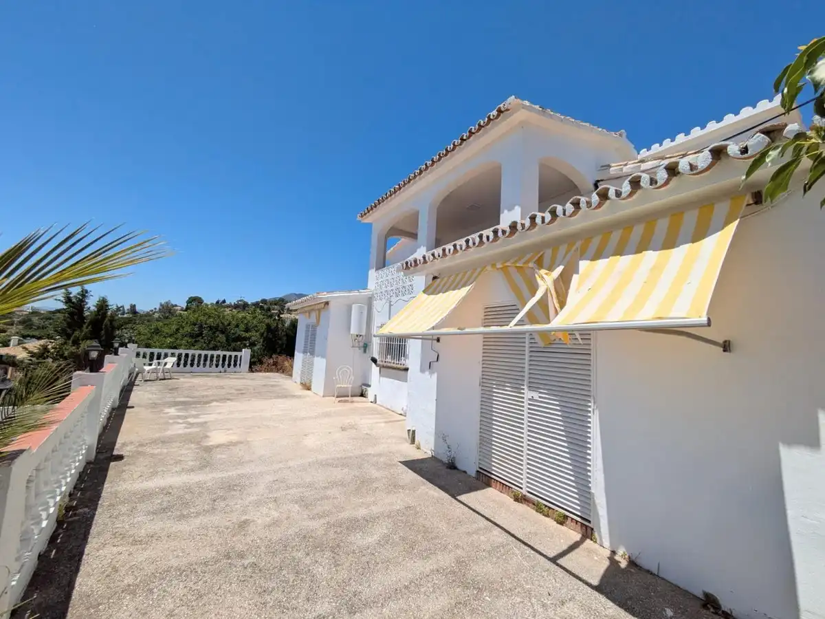 Villa con piscina in vendita a Arroyo de la Miel, imagen 32