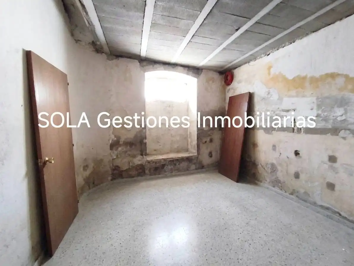 Local comercial en venda a Torreperogil, imagen 4