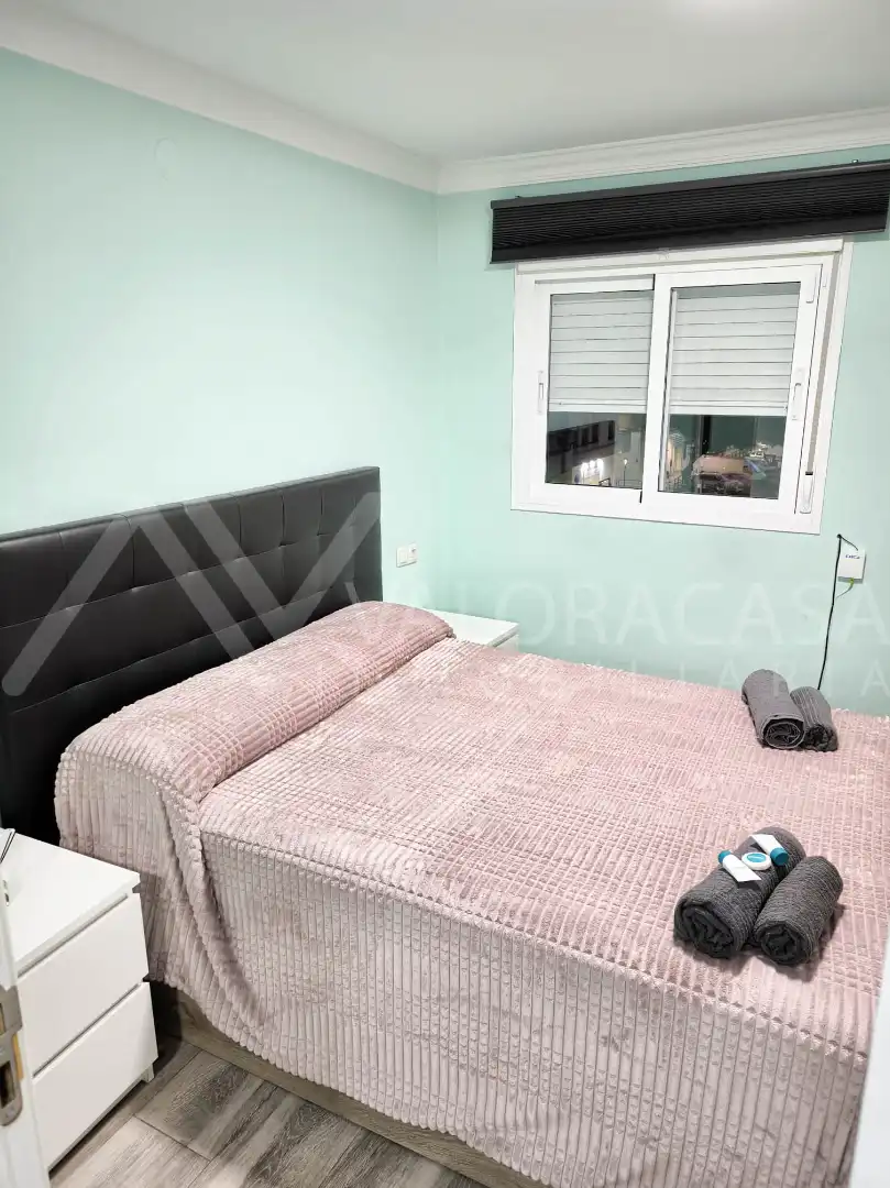 Habitación de Piso de alquiler en Málaga con Aire acondicionado, Amueblado y Horno