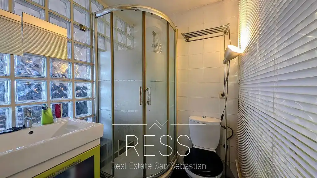 Baño de Apartamento en venta en Hendaye con Amueblado