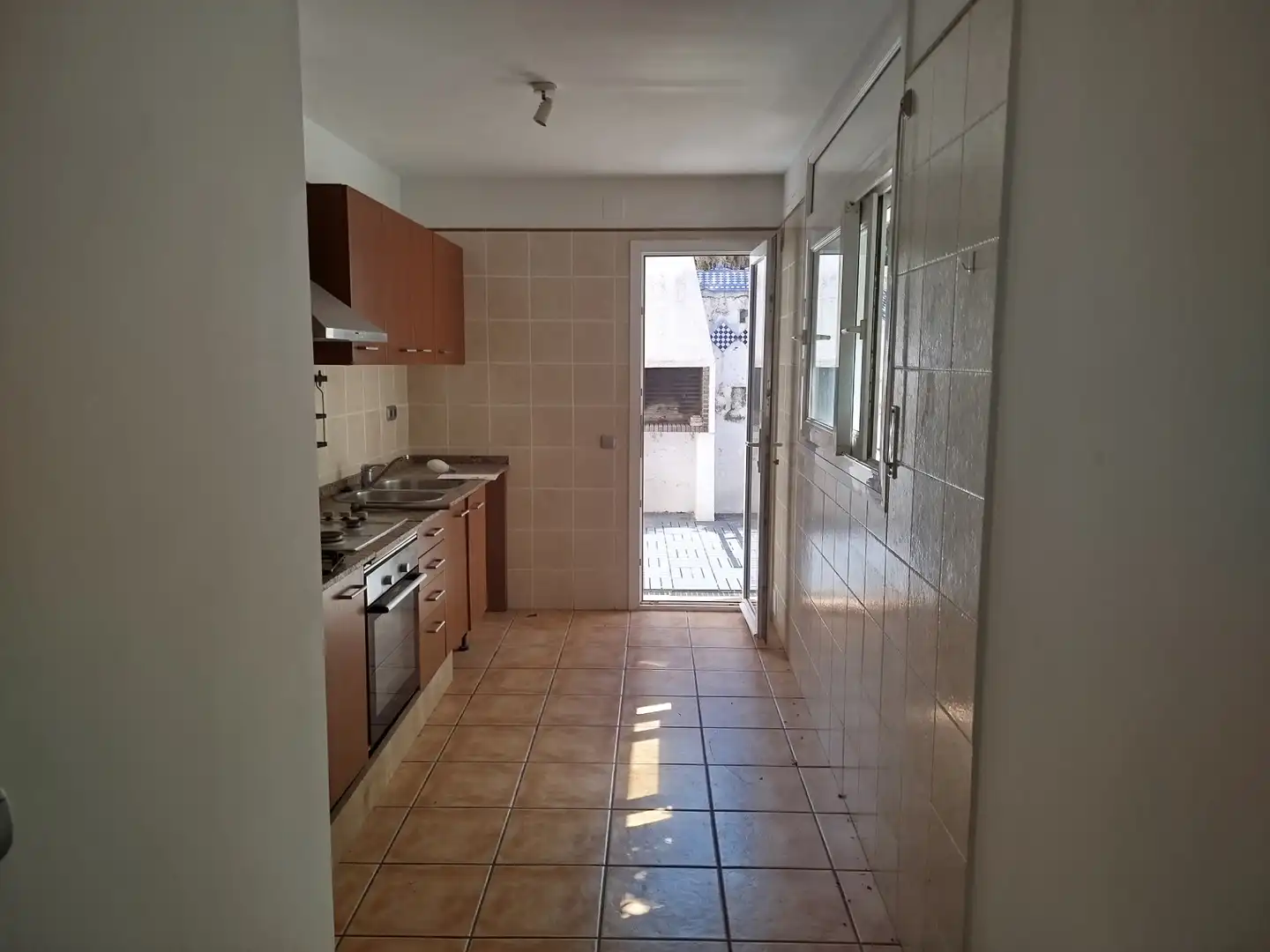 Cocina de Planta baja en venta en Badalona con Calefacción