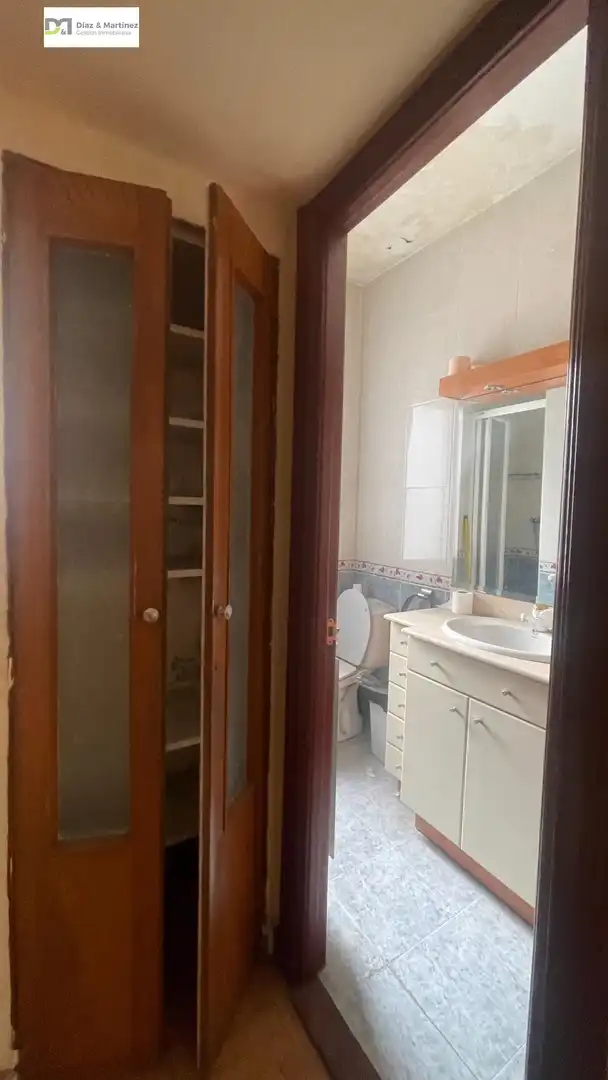 Baño de Apartamento en venta en León Capital  con Calefacción