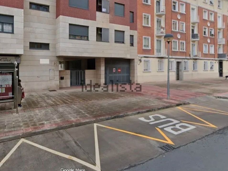 Parking of Garage to rent in  Logroño