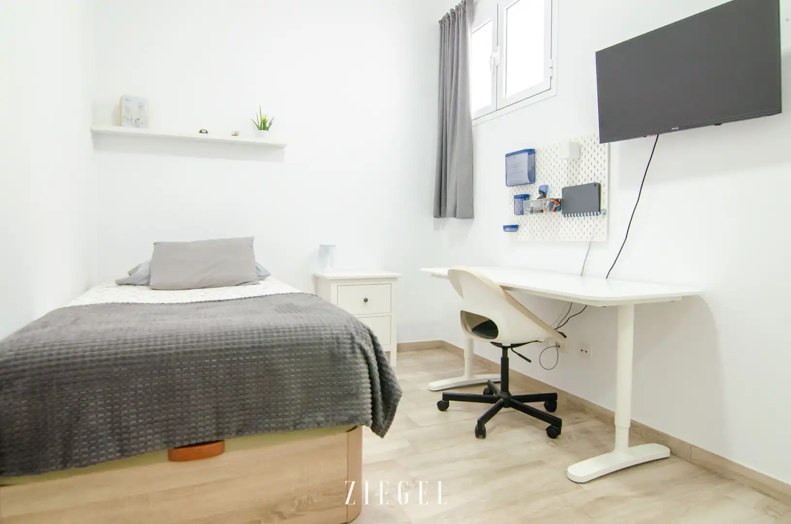 Bedroom of Flat for sale in Las Palmas de Gran Canaria  with Terrace, Storage room and Furnished