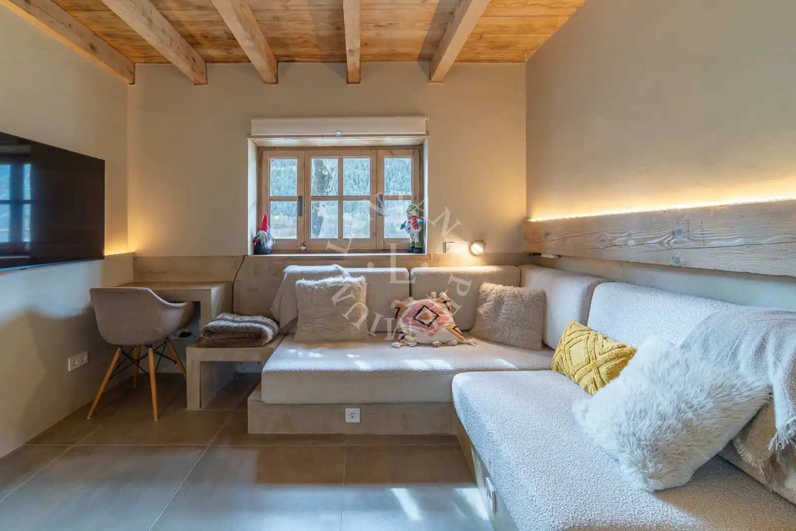 Living room of Flat for sale in Naut Aran  with Heating and Storage room