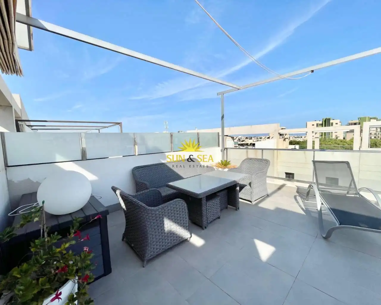 Terraza de Piso de alquiler en Pilar de la Horadada con Aire acondicionado, Calefacción y Terraza