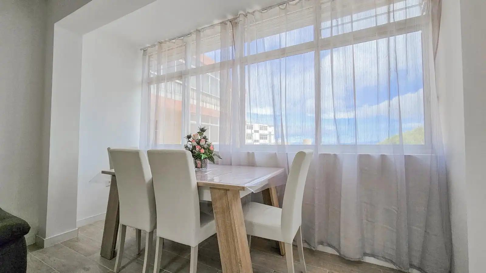 Comedor de Piso para compartir en San Cristóbal de la Laguna con Parquet, Amueblado y Horno
