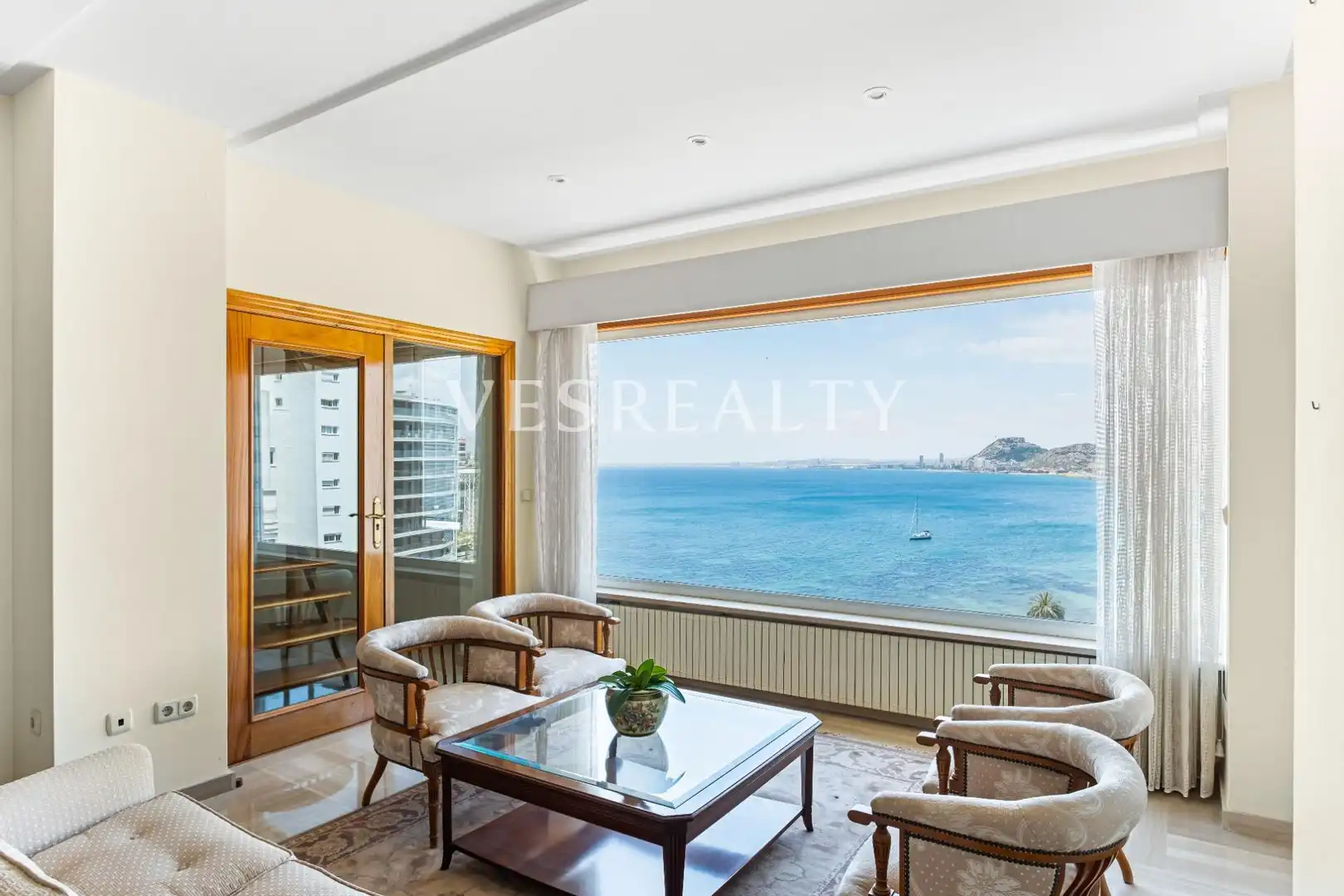 Vista exterior de Àtic de lloguer en Alicante / Alacant amb Jardí privat, Terrassa i Balcó