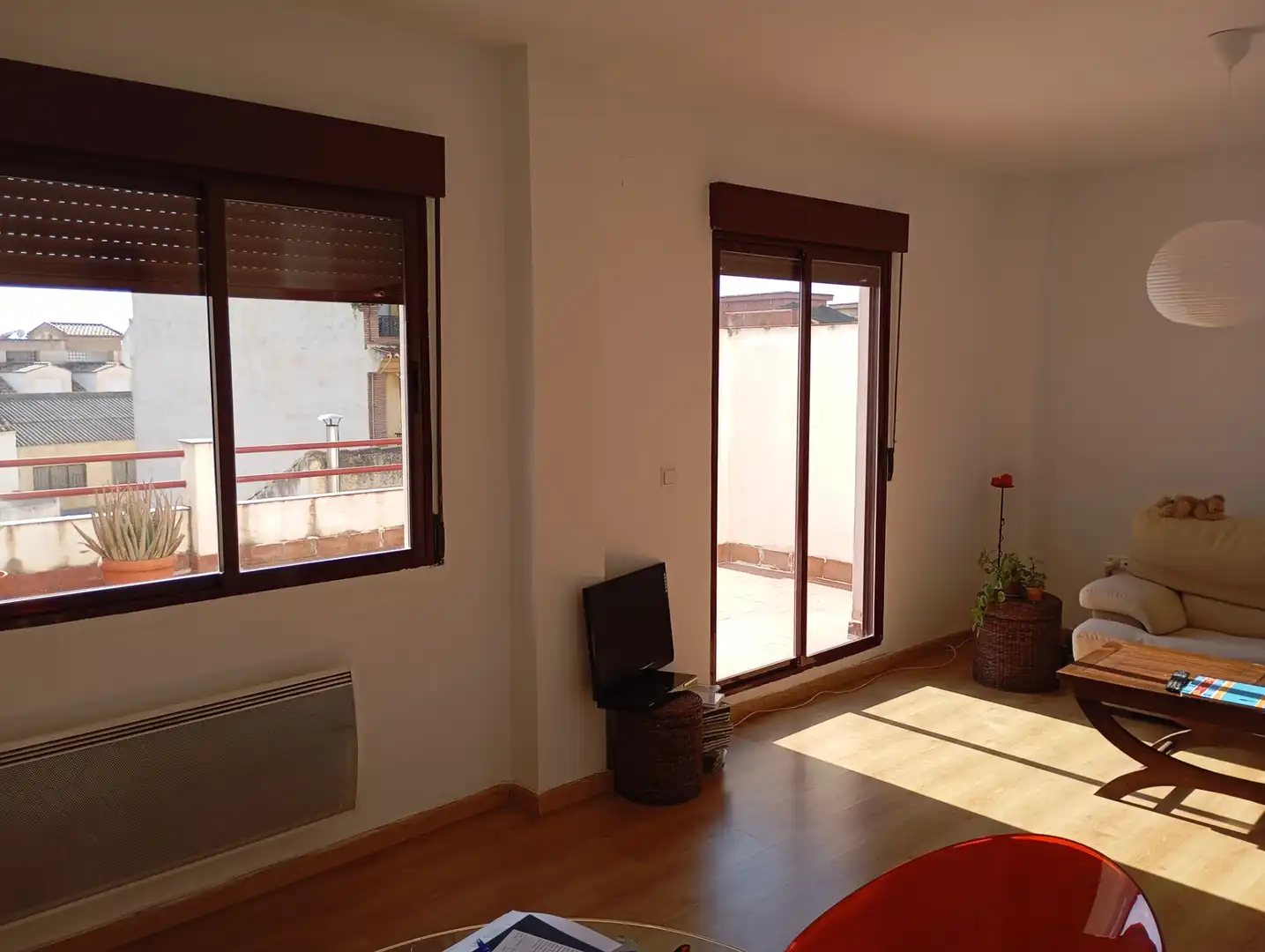 Sala d'estar de Àtic en venda en Churriana de la Vega amb Calefacció, Terrassa i Moblat