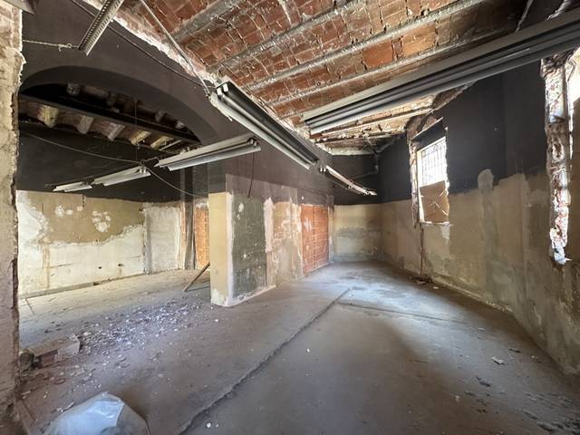 Local comercial en Alquiler en N/A en Barri del Centre