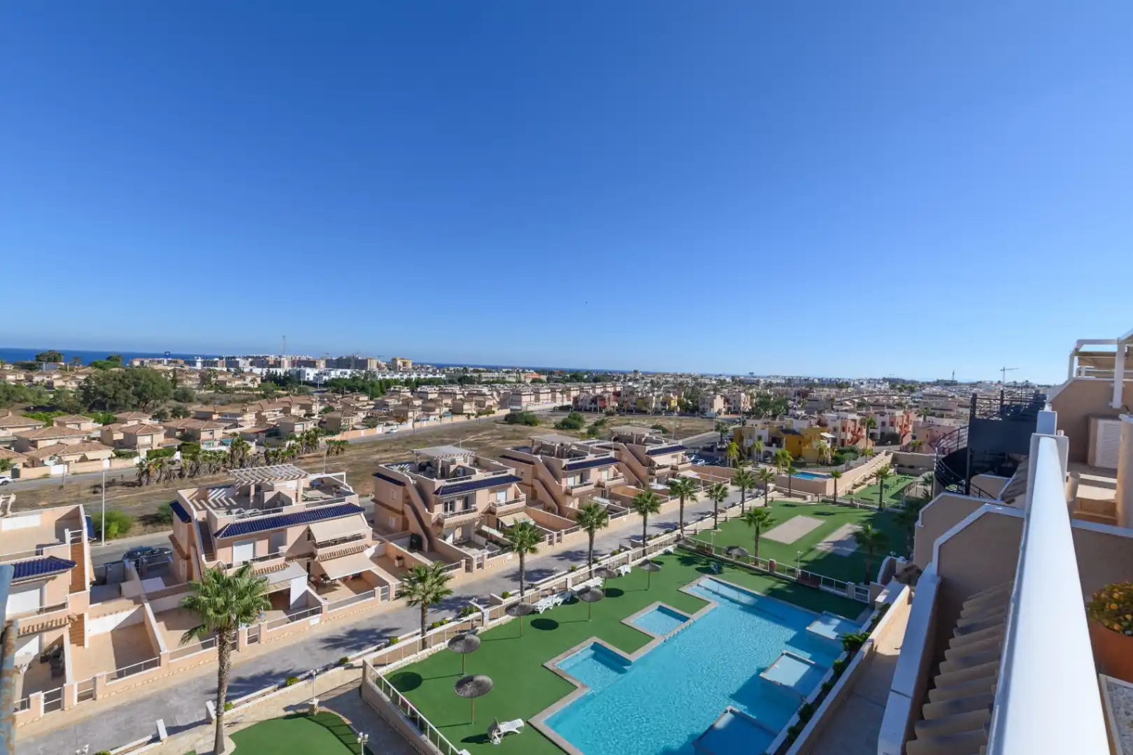 Penthouse mit Pool zum Verkauf in Los Balcones - Los Altos