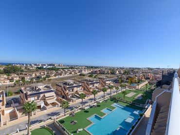 Àtic amb piscina en venda a Los Balcones - Los Altos
