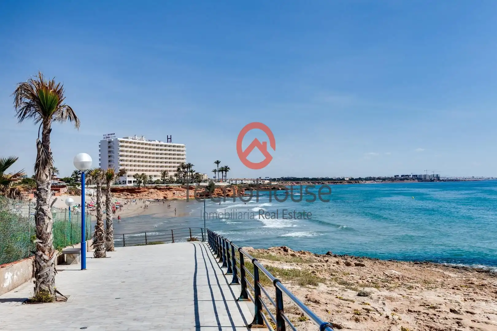 Casa adosada en venta en Orihuela con Aire acondicionado, Jardín privado y Amueblado