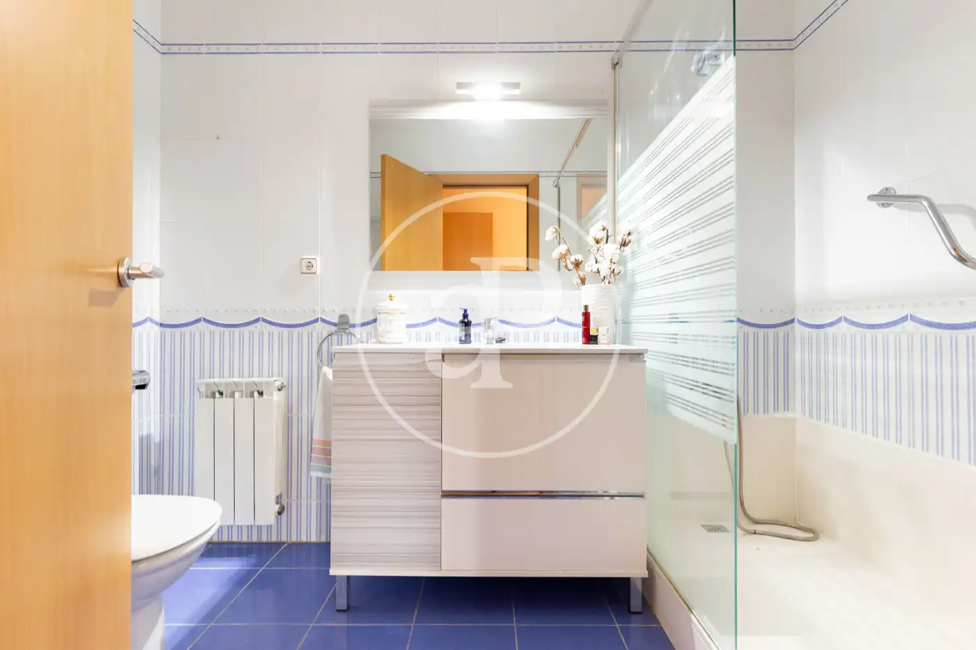 Bathroom of Duplexes for sale in Terrassa  with Heating and Terrace