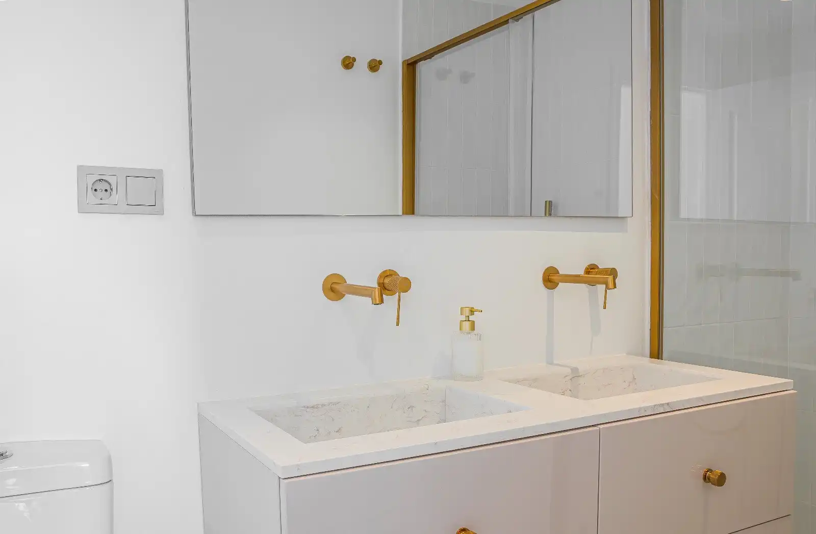 Bany de Àtic de lloguer en Marbella amb Terrassa, Moblat i Jacuzzi