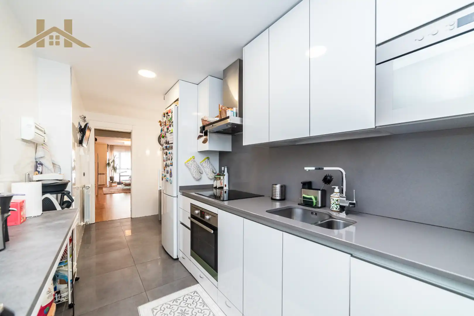 Kitchen of Flat for sale in Madrid  with Air Conditioner, Heating and Storage room