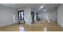 Flat for sale in  Madrid Capital  with Air Conditioner, Heating and Private garden