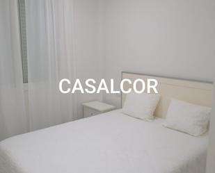 Bedroom of Apartment to rent in Mairena del Alcor  with Air Conditioner, Terrace and Furnished