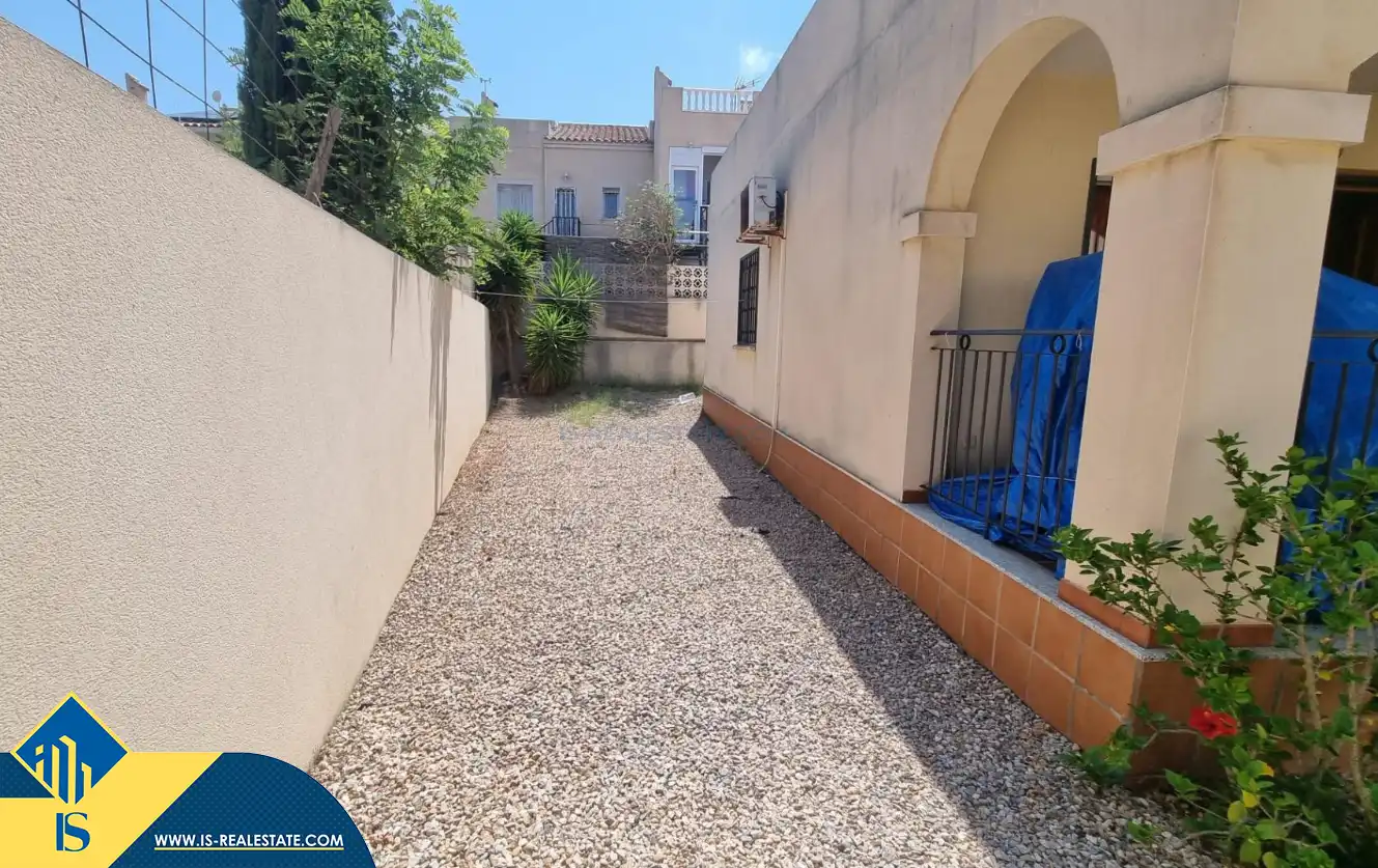 Vista exterior de Casa adosada en venta en Guardamar del Segura con Aire acondicionado, Calefacción y Terraza