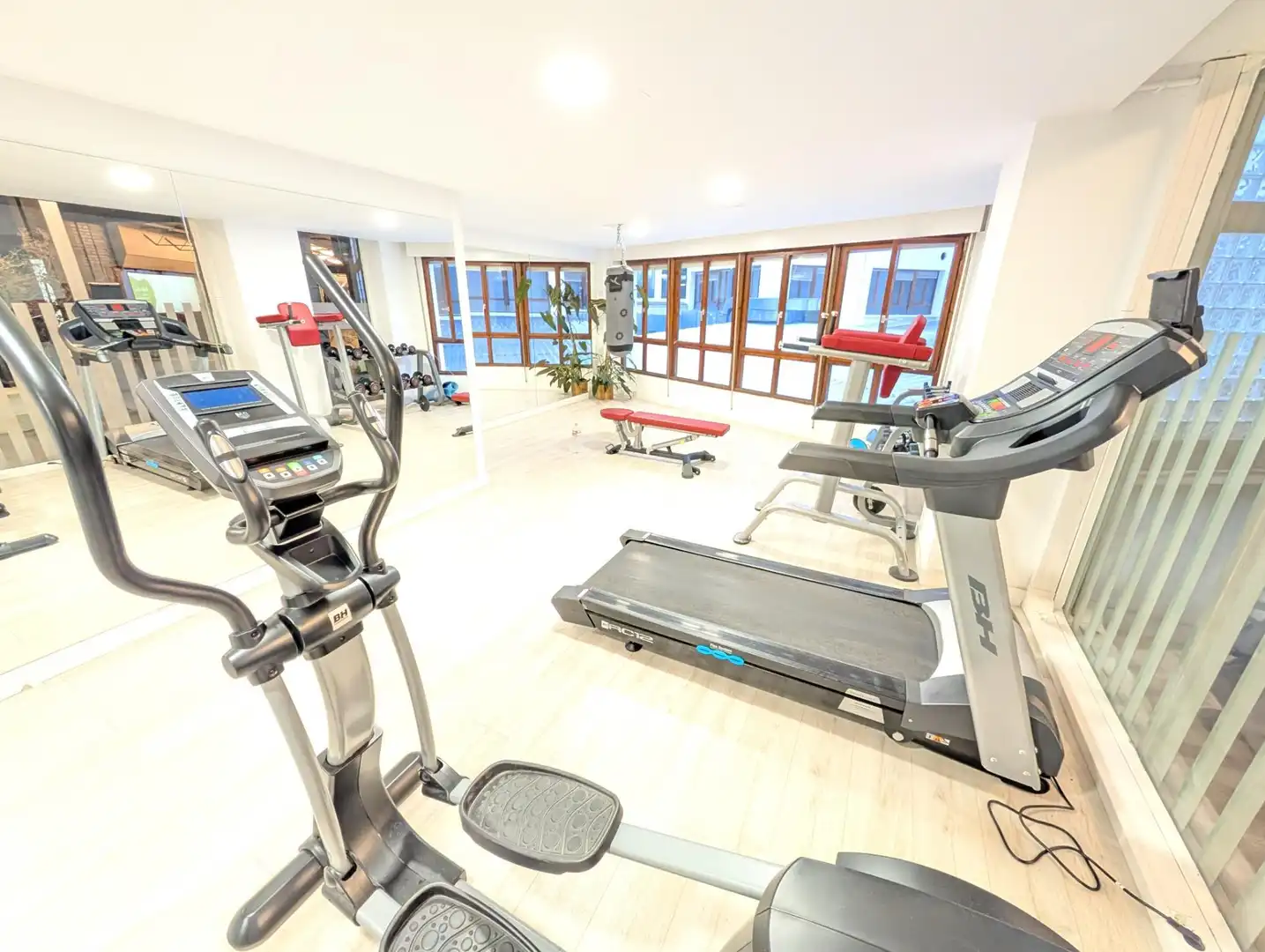 Piso en venta en Oviedo  con Calefacción, Parquet y Terraza