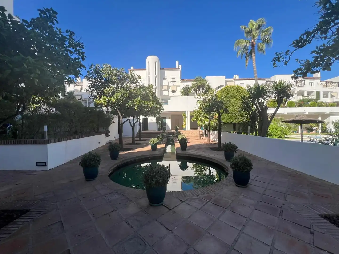 Garten von Maisonette zum Verkauf in Estepona mit Klimaanlage, Terrasse und Abstellraum