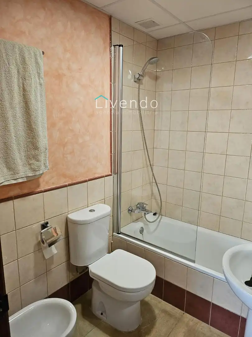 Bany de Casa adosada en venda en Vejer de la Frontera amb Aire condicionat, Calefacció i Terrassa