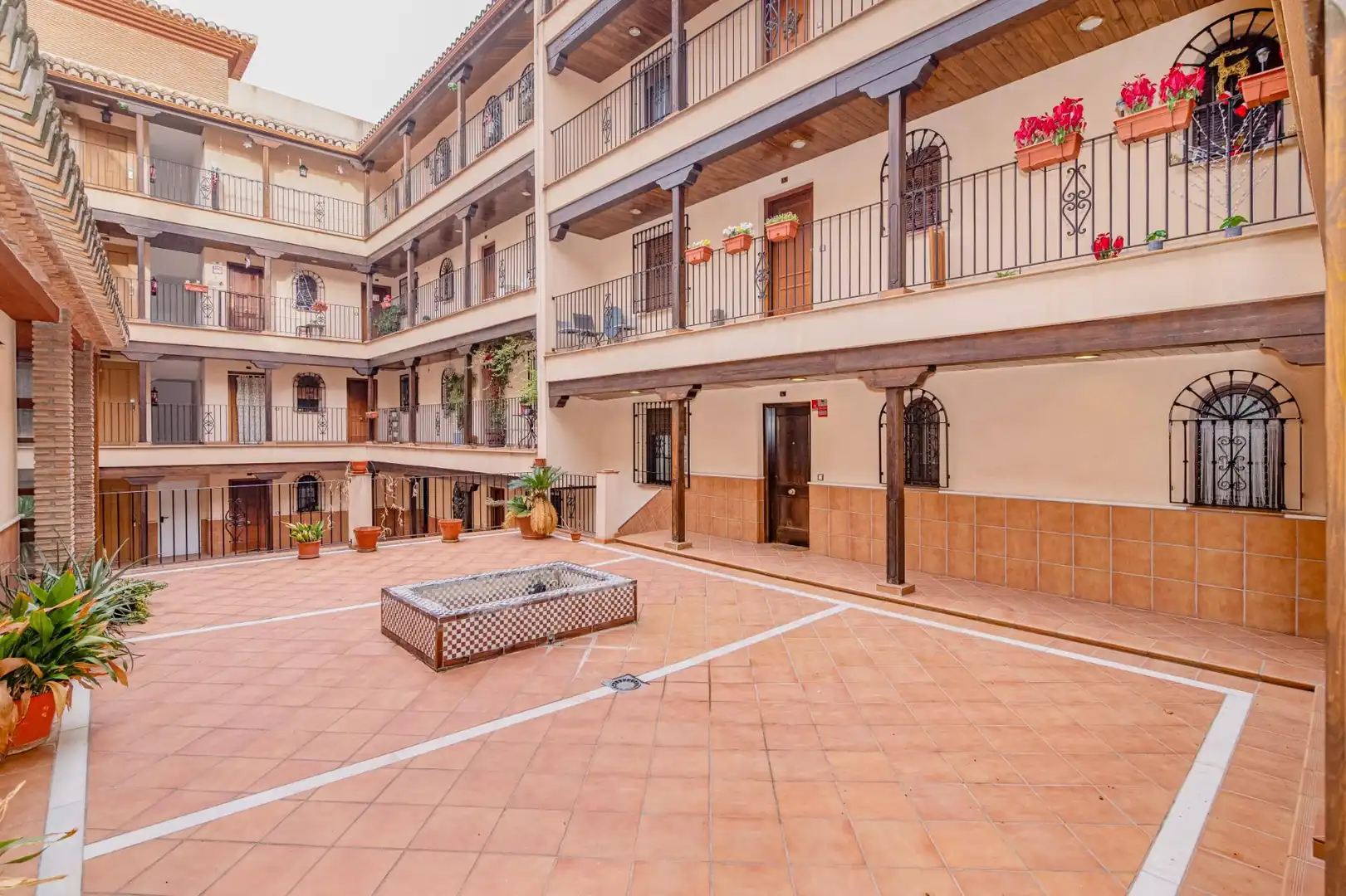 Exterior view of Flat for sale in La Zubia  with Air Conditioner, Heating and Furnished