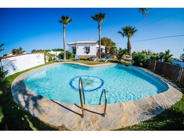 Villa con piscina in vendita a Camino Atravesados 1
