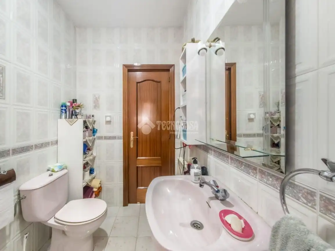Bathroom of Houses for sale in Nuevo Baztán  with Heating, Private garden and Swimming Pool